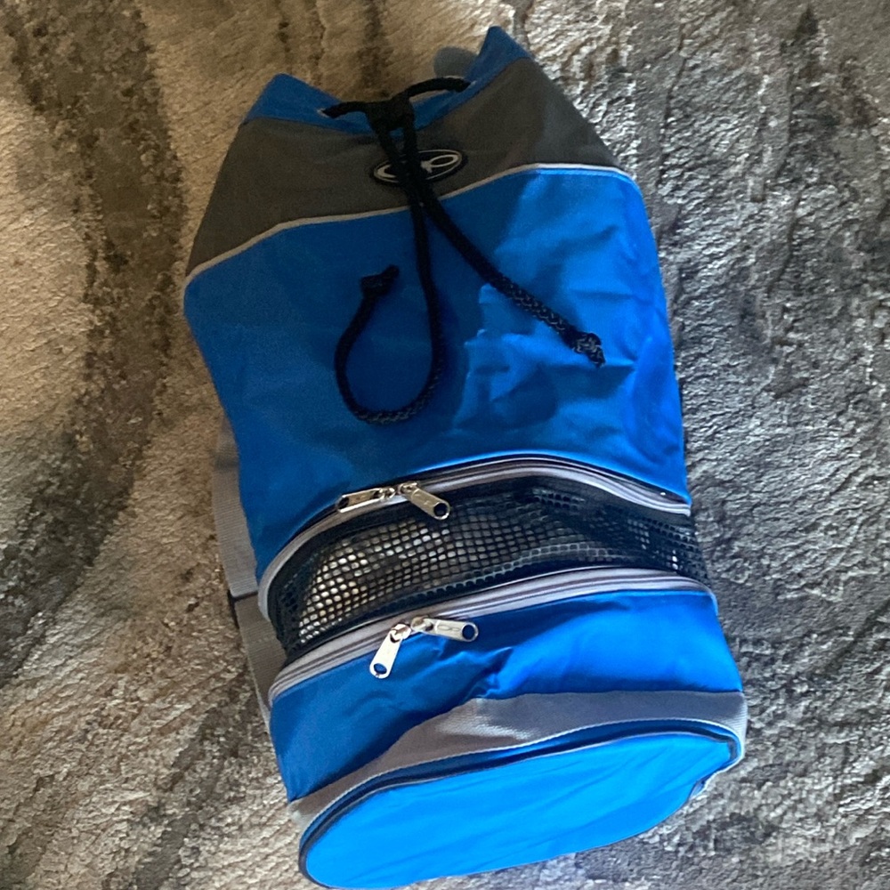 OP Go blue & gray Backpack, 3 compartment: 2 cooler and one mesh compartments